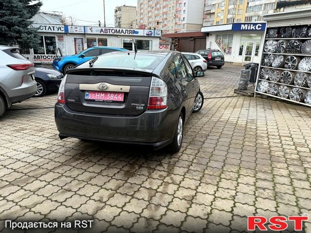 Сірий Тойота Пріус, об'ємом двигуна 1.5 л та пробігом 278 тис. км за 7650 $, фото 5 на Automoto.ua