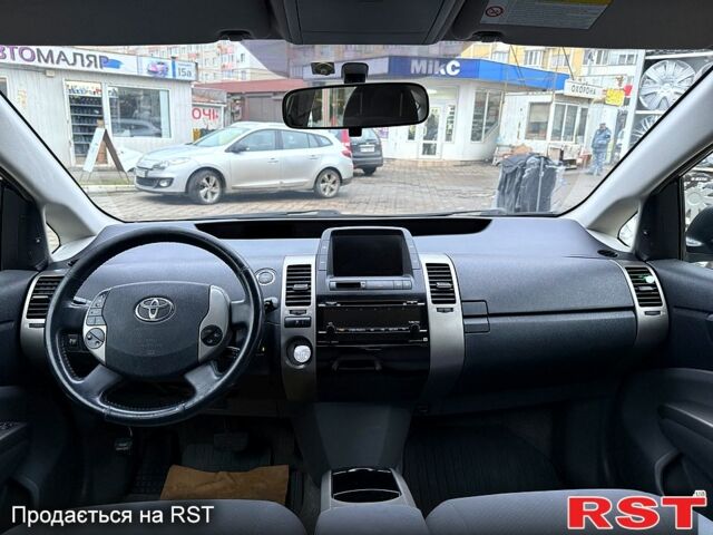 Сірий Тойота Пріус, об'ємом двигуна 1.5 л та пробігом 278 тис. км за 7650 $, фото 9 на Automoto.ua