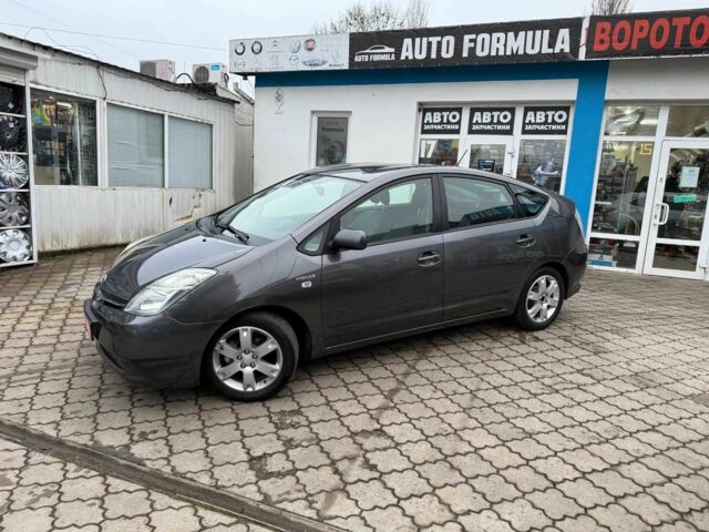 Серый Тойота Приус, объемом двигателя 1.5 л и пробегом 278 тыс. км за 7650 $, фото 7 на Automoto.ua