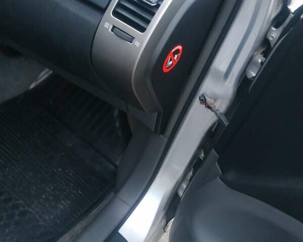 Серый Тойота Приус, объемом двигателя 1.5 л и пробегом 250 тыс. км за 4999 $, фото 44 на Automoto.ua