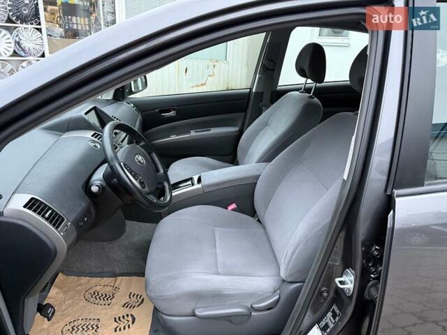 Серый Тойота Приус, объемом двигателя 1.5 л и пробегом 278 тыс. км за 7650 $, фото 17 на Automoto.ua