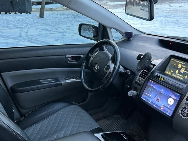 Серый Тойота Приус, объемом двигателя 1.5 л и пробегом 250 тыс. км за 7999 $, фото 10 на Automoto.ua