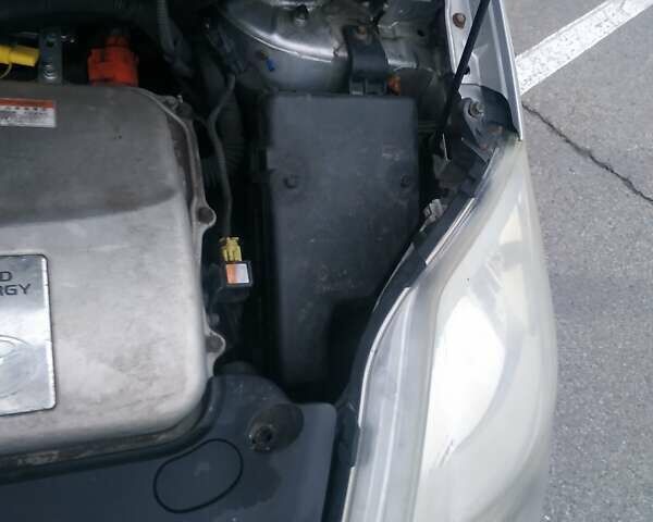 Серый Тойота Приус, объемом двигателя 1.5 л и пробегом 250 тыс. км за 4999 $, фото 80 на Automoto.ua