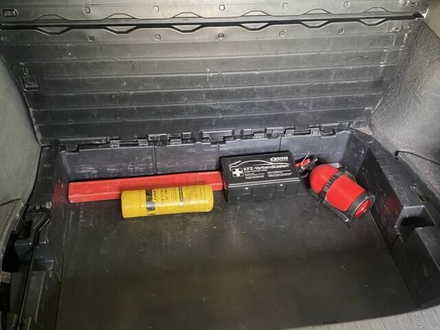 Сірий Тойота Пріус, об'ємом двигуна 1.5 л та пробігом 350 тис. км за 6500 $, фото 12 на Automoto.ua