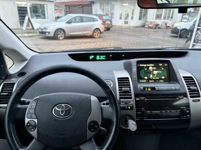 Серый Тойота Приус, объемом двигателя 1.5 л и пробегом 278 тыс. км за 7650 $, фото 10 на Automoto.ua