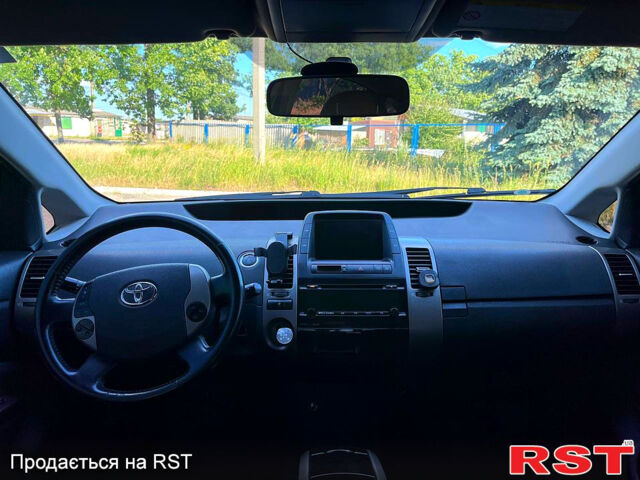 Серый Тойота Приус, объемом двигателя 1.5 л и пробегом 280 тыс. км за 6800 $, фото 13 на Automoto.ua