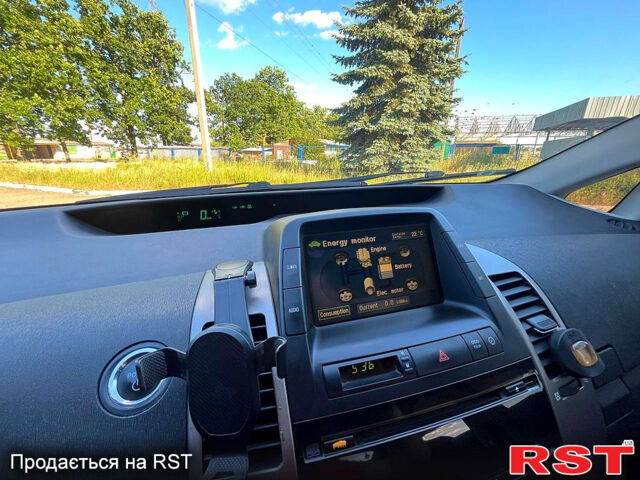 Серый Тойота Приус, объемом двигателя 1.5 л и пробегом 280 тыс. км за 6800 $, фото 12 на Automoto.ua