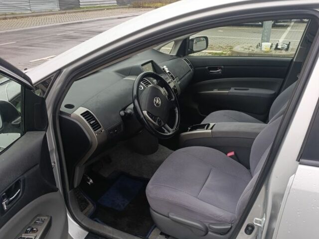 Серый Тойота Приус, объемом двигателя 1.5 л и пробегом 274 тыс. км за 5990 $, фото 7 на Automoto.ua