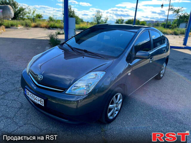 Серый Тойота Приус, объемом двигателя 1.5 л и пробегом 280 тыс. км за 6800 $, фото 7 на Automoto.ua