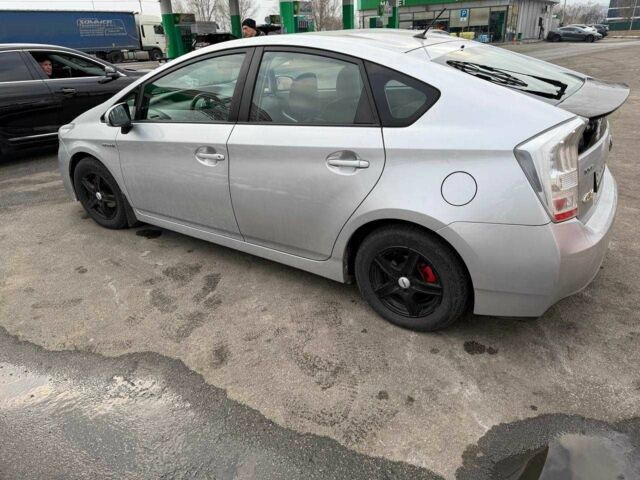 Серый Тойота Приус, объемом двигателя 1.8 л и пробегом 270 тыс. км за 8600 $, фото 3 на Automoto.ua