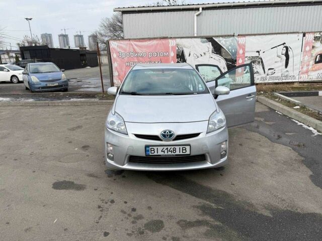 Серый Тойота Приус, объемом двигателя 1.8 л и пробегом 270 тыс. км за 8600 $, фото 4 на Automoto.ua