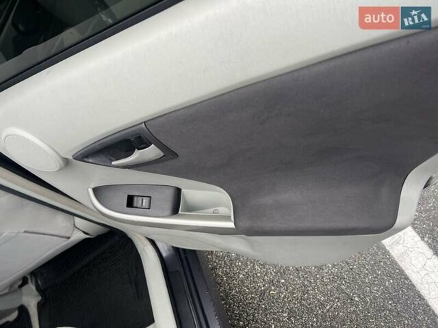 Серый Тойота Приус, объемом двигателя 1.8 л и пробегом 285 тыс. км за 9800 $, фото 20 на Automoto.ua