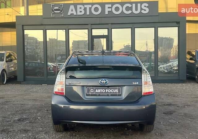 Сірий Тойота Пріус, об'ємом двигуна 1.8 л та пробігом 204 тис. км за 9490 $, фото 4 на Automoto.ua