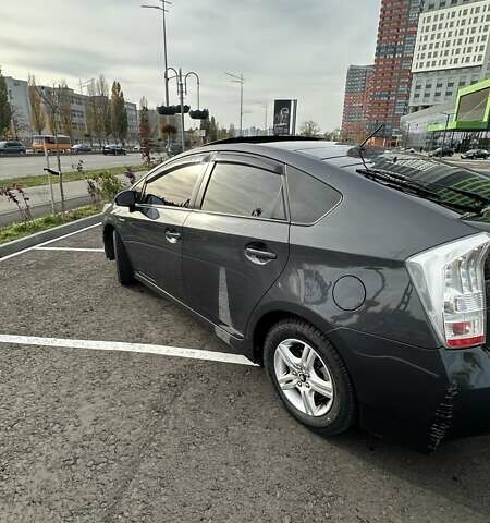 Серый Тойота Приус, объемом двигателя 1.8 л и пробегом 300 тыс. км за 11500 $, фото 10 на Automoto.ua