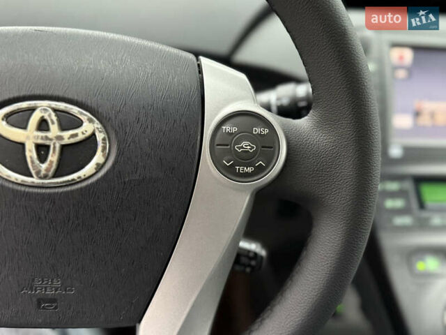 Сірий Тойота Пріус, об'ємом двигуна 1.8 л та пробігом 267 тис. км за 8900 $, фото 55 на Automoto.ua