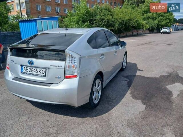 Серый Тойота Приус, объемом двигателя 1.8 л и пробегом 280 тыс. км за 9990 $, фото 1 на Automoto.ua