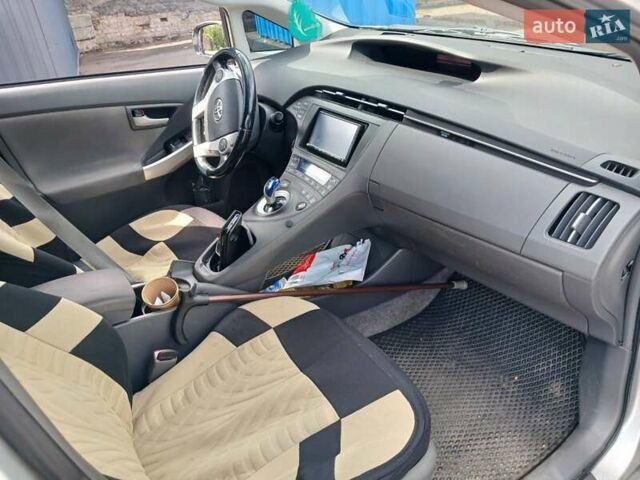 Серый Тойота Приус, объемом двигателя 1.8 л и пробегом 280 тыс. км за 9990 $, фото 8 на Automoto.ua