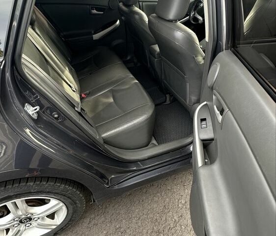 Серый Тойота Приус, объемом двигателя 1.8 л и пробегом 373 тыс. км за 11500 $, фото 9 на Automoto.ua