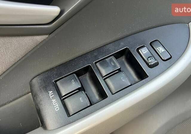 Сірий Тойота Пріус, об'ємом двигуна 1.8 л та пробігом 204 тис. км за 9490 $, фото 12 на Automoto.ua