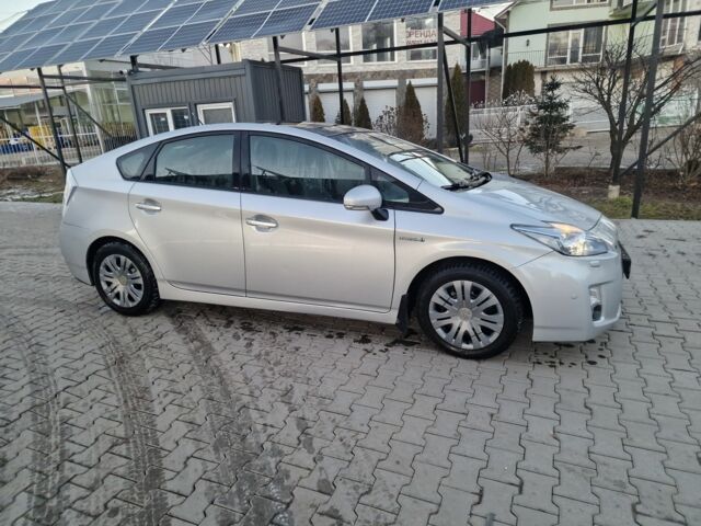 Серый Тойота Приус, объемом двигателя 1.8 л и пробегом 280 тыс. км за 10800 $, фото 2 на Automoto.ua