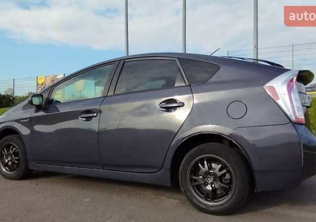 Сірий Тойота Пріус, об'ємом двигуна 1.8 л та пробігом 390 тис. км за 9950 $, фото 1 на Automoto.ua