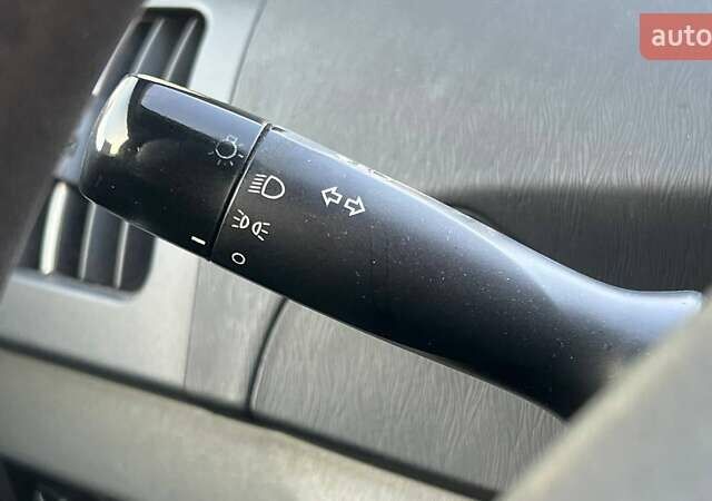 Сірий Тойота Пріус, об'ємом двигуна 1.8 л та пробігом 204 тис. км за 9490 $, фото 14 на Automoto.ua