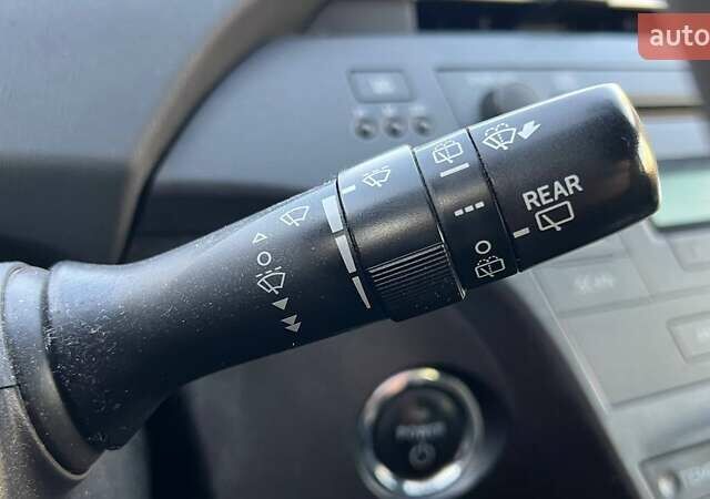 Сірий Тойота Пріус, об'ємом двигуна 1.8 л та пробігом 204 тис. км за 9490 $, фото 15 на Automoto.ua