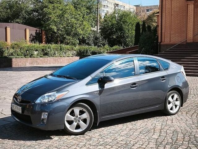 Сірий Тойота Пріус, об'ємом двигуна 1.8 л та пробігом 288 тис. км за 10500 $, фото 2 на Automoto.ua