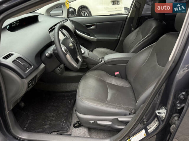 Сірий Тойота Пріус, об'ємом двигуна 1.8 л та пробігом 267 тис. км за 8900 $, фото 38 на Automoto.ua