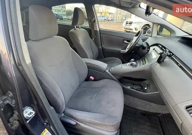 Сірий Тойота Пріус, об'ємом двигуна 1.8 л та пробігом 204 тис. км за 9490 $, фото 11 на Automoto.ua