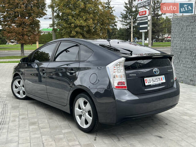 Серый Тойота Приус, объемом двигателя 1.8 л и пробегом 239 тыс. км за 10999 $, фото 23 на Automoto.ua