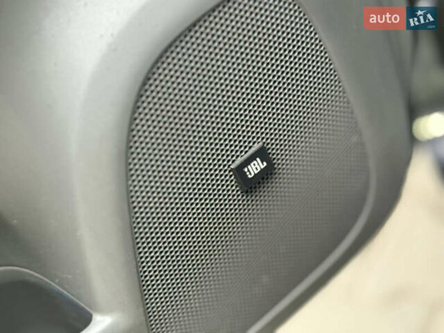 Сірий Тойота Пріус, об'ємом двигуна 1.8 л та пробігом 267 тис. км за 8900 $, фото 53 на Automoto.ua