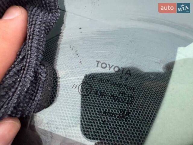 Серый Тойота Приус, объемом двигателя 1.8 л и пробегом 336 тыс. км за 7800 $, фото 21 на Automoto.ua