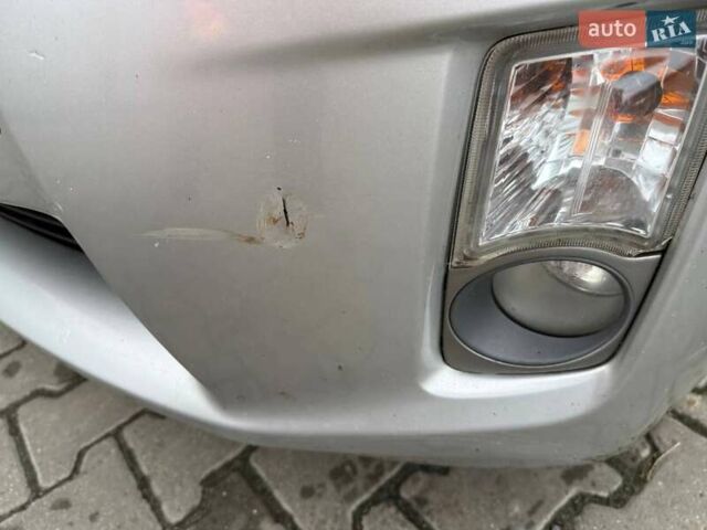 Серый Тойота Приус, объемом двигателя 1.8 л и пробегом 336 тыс. км за 7800 $, фото 26 на Automoto.ua