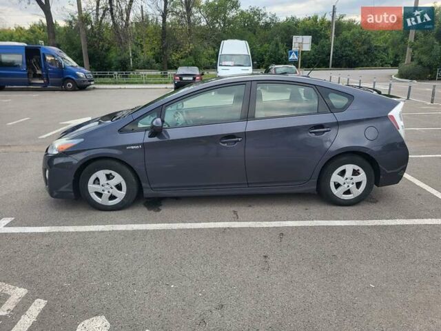 Серый Тойота Приус, объемом двигателя 1.8 л и пробегом 241 тыс. км за 10700 $, фото 8 на Automoto.ua