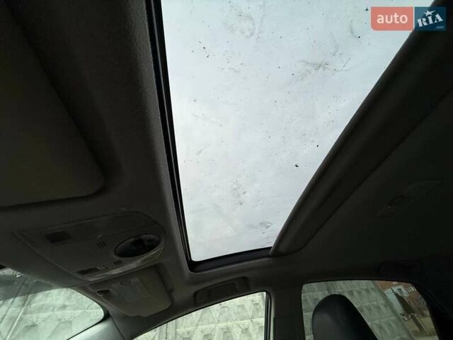 Серый Тойота Приус, объемом двигателя 1.8 л и пробегом 336 тыс. км за 7800 $, фото 16 на Automoto.ua