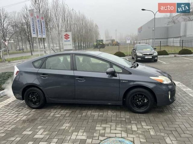 Серый Тойота Приус, объемом двигателя 1.8 л и пробегом 185 тыс. км за 11000 $, фото 5 на Automoto.ua