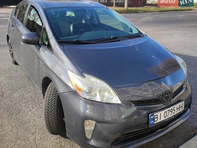 Серый Тойота Приус, объемом двигателя 1.8 л и пробегом 115 тыс. км за 12500 $, фото 2 на Automoto.ua
