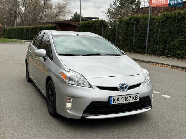 Сірий Тойота Пріус, об'ємом двигуна 1.8 л та пробігом 230 тис. км за 9500 $, фото 4 на Automoto.ua