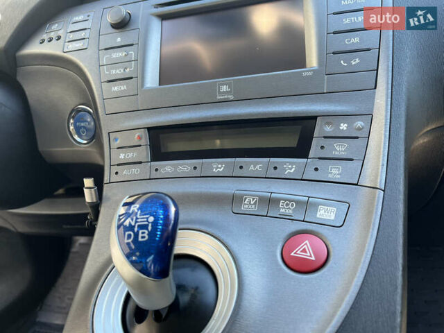 Сірий Тойота Пріус, об'ємом двигуна 1.8 л та пробігом 299 тис. км за 10700 $, фото 15 на Automoto.ua