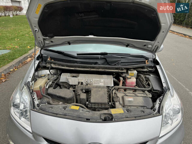 Сірий Тойота Пріус, об'ємом двигуна 1.8 л та пробігом 230 тис. км за 9500 $, фото 20 на Automoto.ua