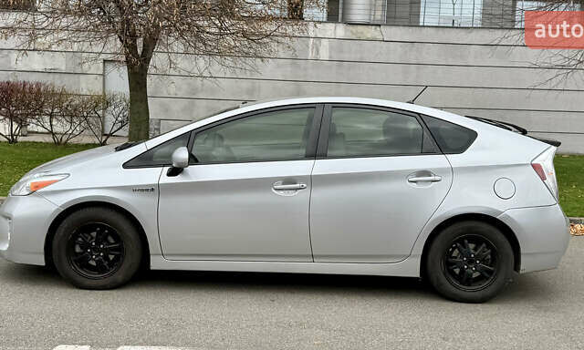 Сірий Тойота Пріус, об'ємом двигуна 1.8 л та пробігом 230 тис. км за 9500 $, фото 5 на Automoto.ua