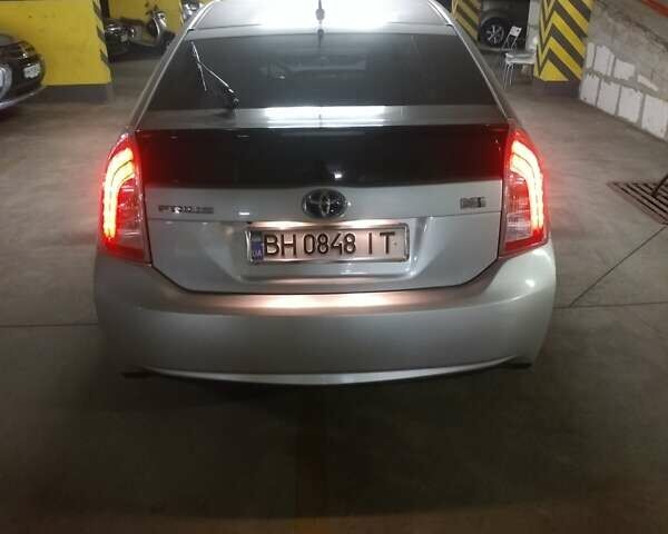 Сірий Тойота Пріус, об'ємом двигуна 1.8 л та пробігом 263 тис. км за 10500 $, фото 3 на Automoto.ua