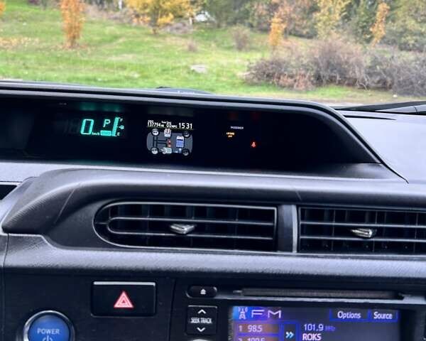 Тойота Приус 2012 в Кропивницком (Кировограде) на Automoto.ua Серый Тойота Приус, объемом двигателя 1.5 л и пробегом 220 тыс. км за 8700 $, фото 28 на Automoto.ua