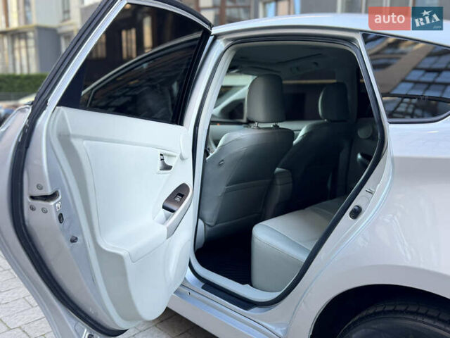 Сірий Тойота Пріус, об'ємом двигуна 1.8 л та пробігом 269 тис. км за 11499 $, фото 61 на Automoto.ua