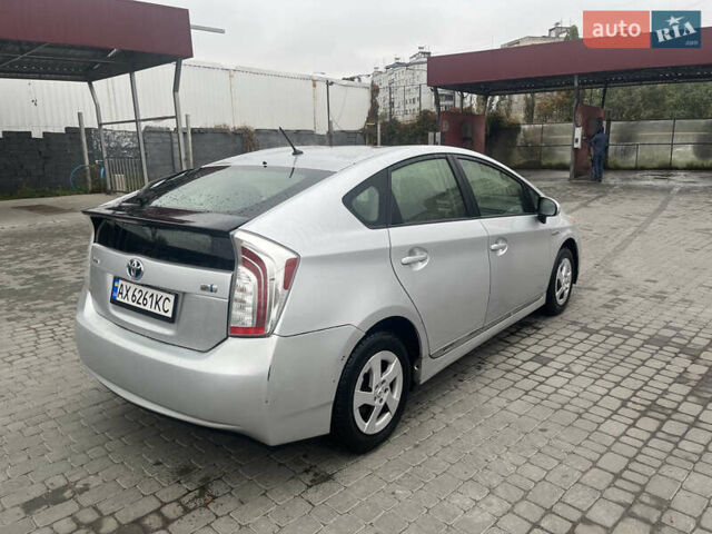 Серый Тойота Приус, объемом двигателя 1.8 л и пробегом 206 тыс. км за 10000 $, фото 4 на Automoto.ua