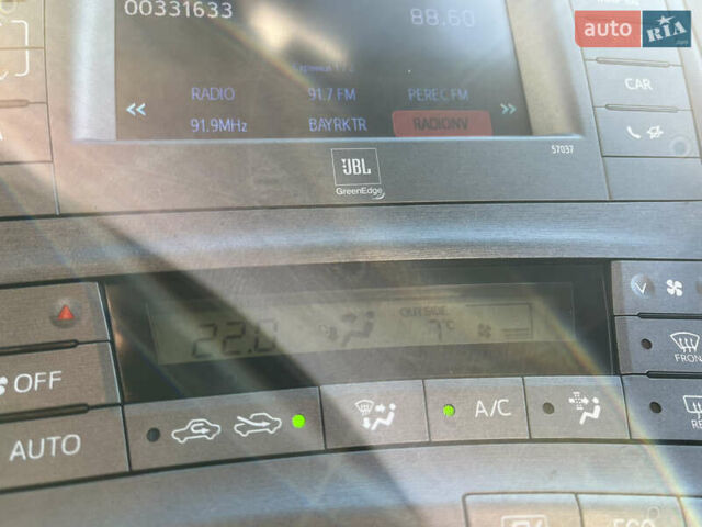 Сірий Тойота Пріус, об'ємом двигуна 1.8 л та пробігом 299 тис. км за 10700 $, фото 22 на Automoto.ua