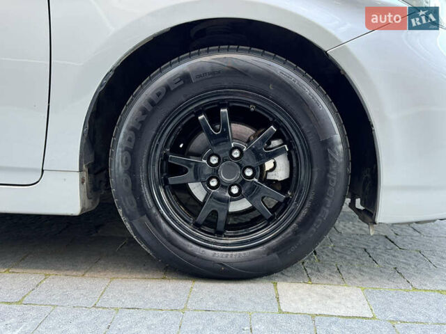 Сірий Тойота Пріус, об'ємом двигуна 1.8 л та пробігом 269 тис. км за 11499 $, фото 34 на Automoto.ua