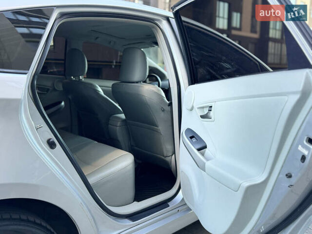 Сірий Тойота Пріус, об'ємом двигуна 1.8 л та пробігом 269 тис. км за 11499 $, фото 57 на Automoto.ua