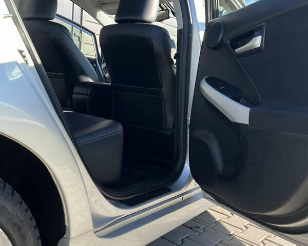 Сірий Тойота Пріус, об'ємом двигуна 1.8 л та пробігом 299 тис. км за 10700 $, фото 9 на Automoto.ua